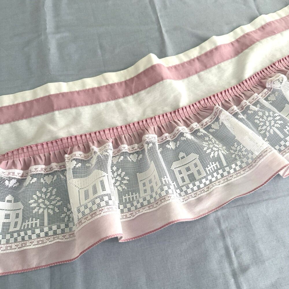 Vintage Country Lace Ruffled Window Valance Pink Mauve House Church Cottagecore